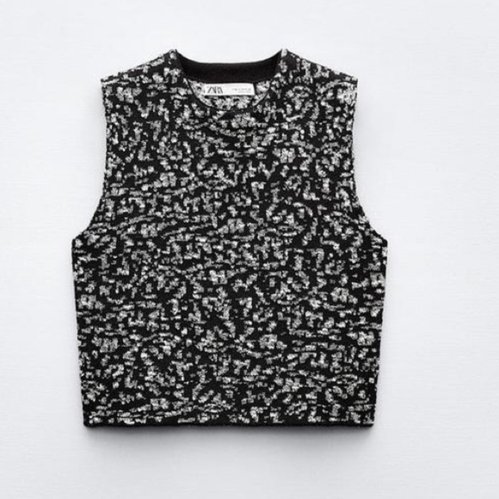 Zara Black and White Print Sleeveless Blouse Size XL